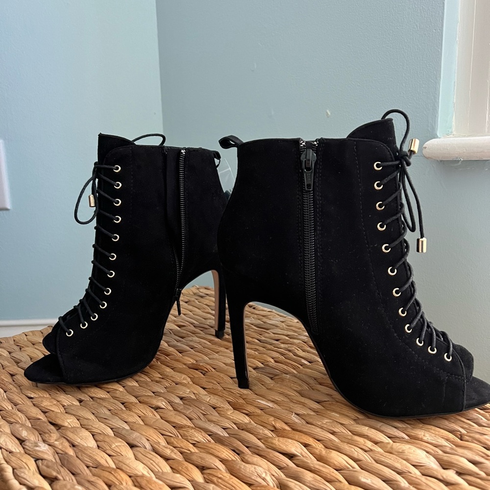 NWT Zara Genuine Leather Open Toe Booties 6